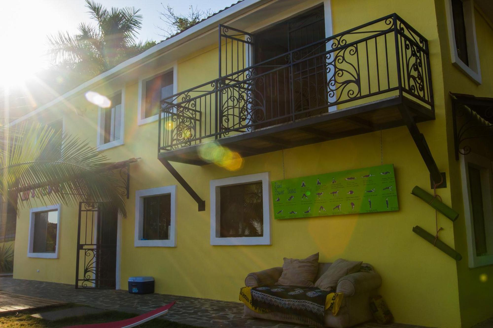 Wipeout Hostel Jacó Extérieur photo
