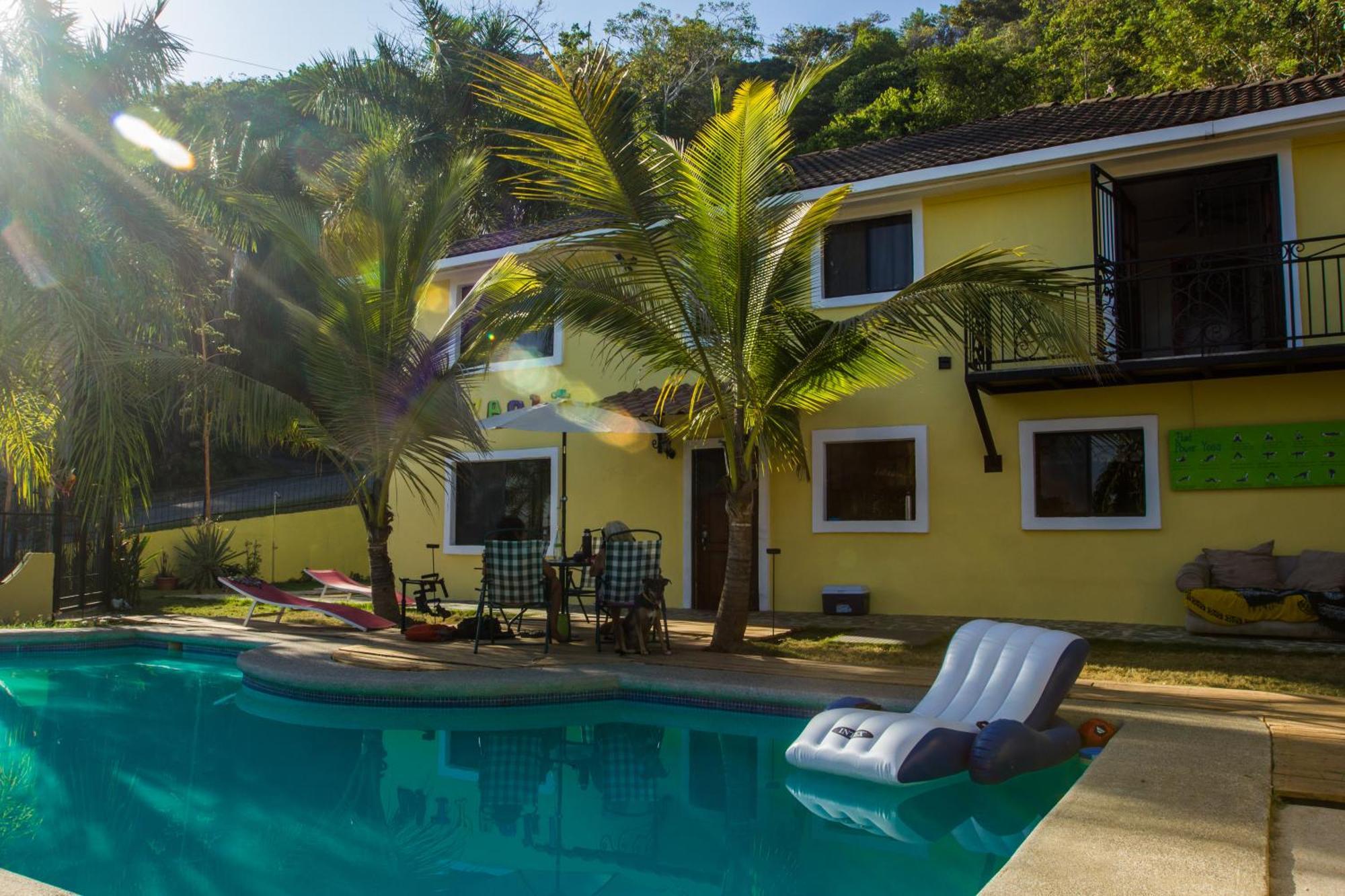 Wipeout Hostel Jacó Extérieur photo